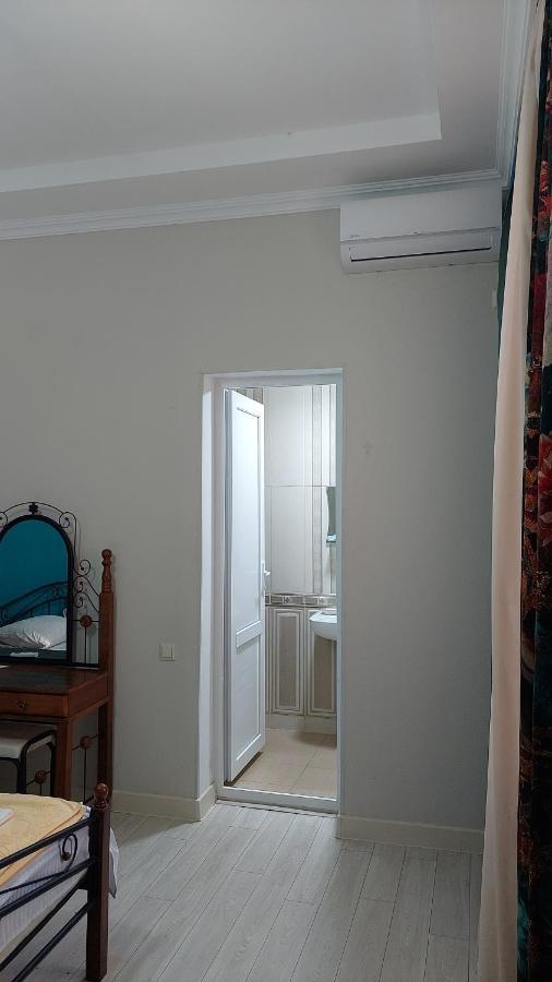 Hotel Dika Kutaisi Zewnętrze zdjęcie